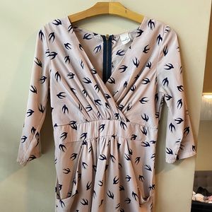 Vintage no name dress, beautiful bird detail - M